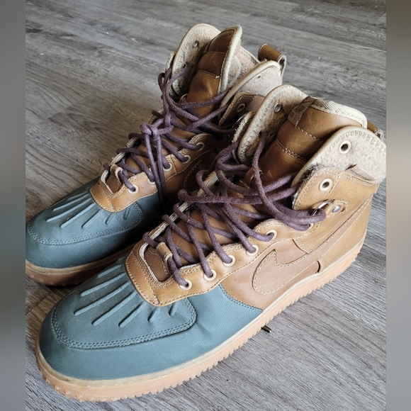 nike duckboot size 14